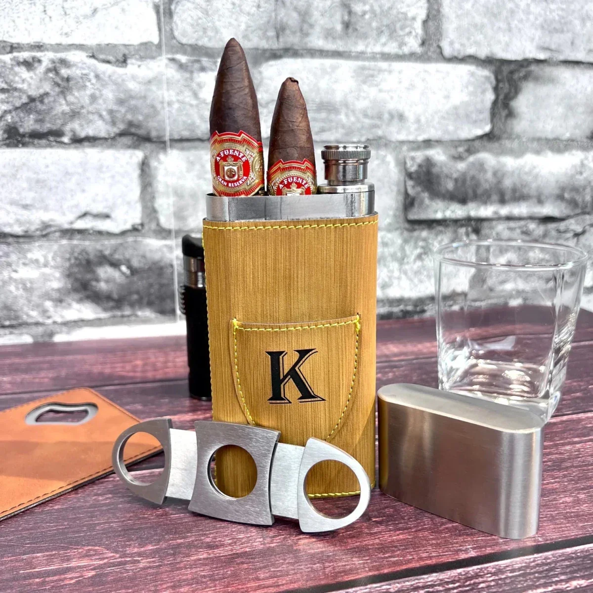 Handsome Personalized Cigar Gift Box Set - Image 5